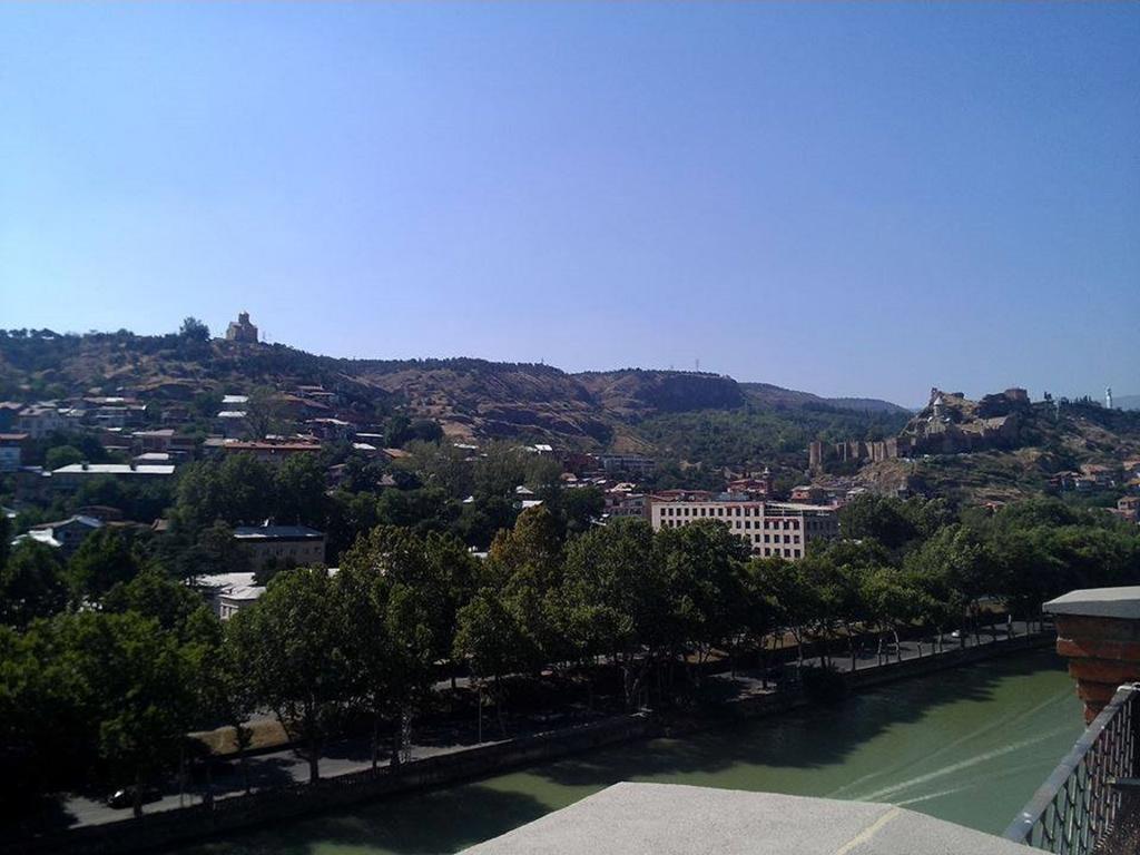 Apartment In The Heart Of Old Tbilisi Bagian luar foto