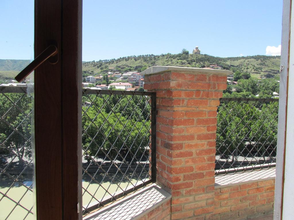 Apartment In The Heart Of Old Tbilisi Bagian luar foto